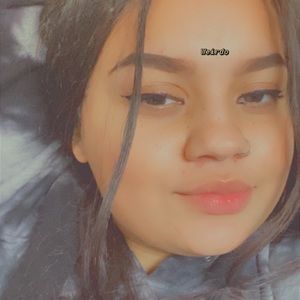 Meet your Posher, Michaela